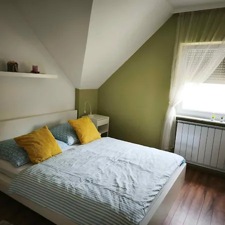 Waterfront In Zamardi-balaton 55033 *