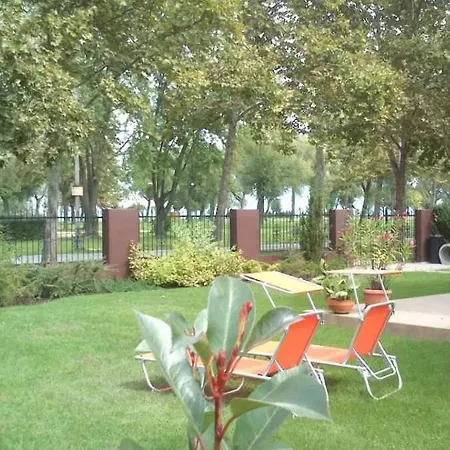 Waterfront In Zamardi-balaton 55033 *