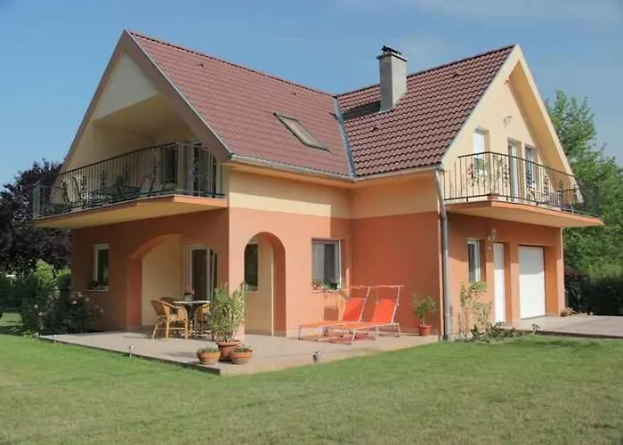 Waterfront In Zamardi-balaton 55033 Дом отдыха *