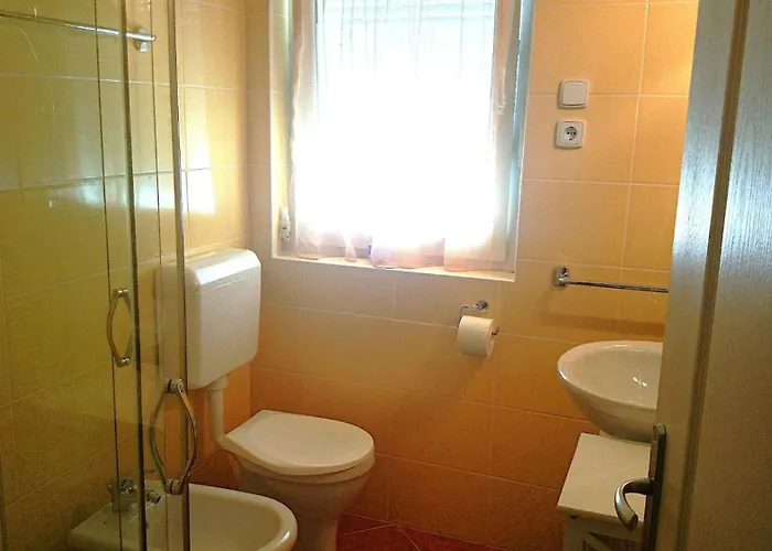 別荘 Waterfront In Zamardi-balaton 55033 *