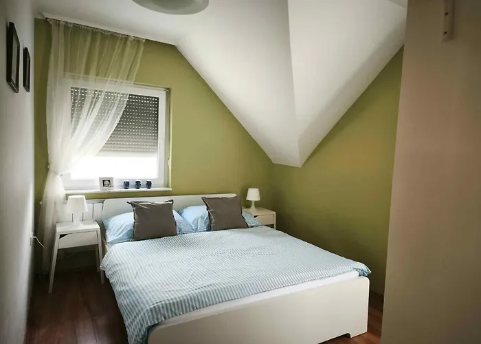 Waterfront In Zamardi-balaton 55033 Holiday home