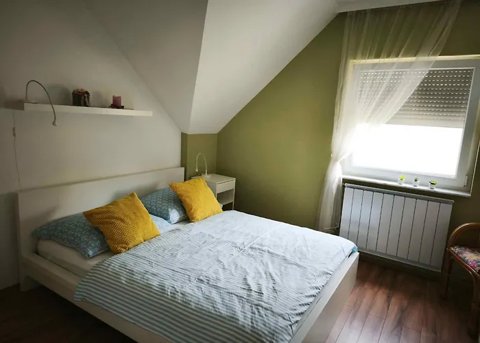 Waterfront In Zamardi-balaton 55033 *