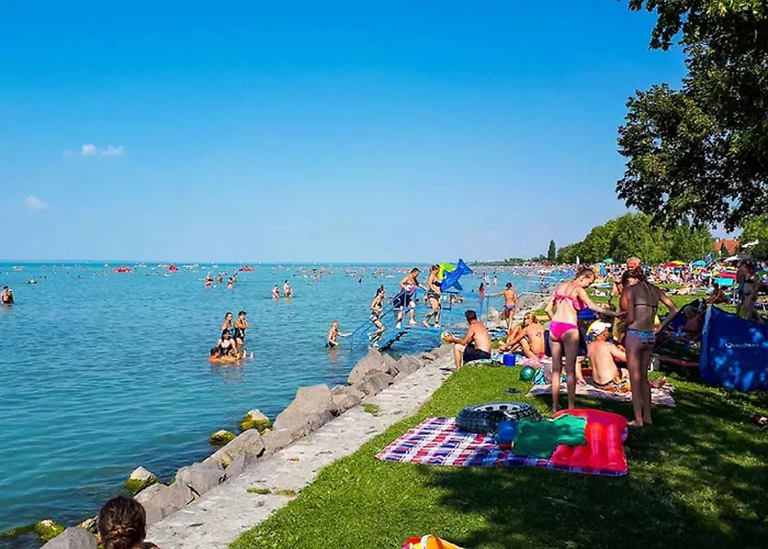 Waterfront In Zamardi-balaton 55033 Дом отдыха